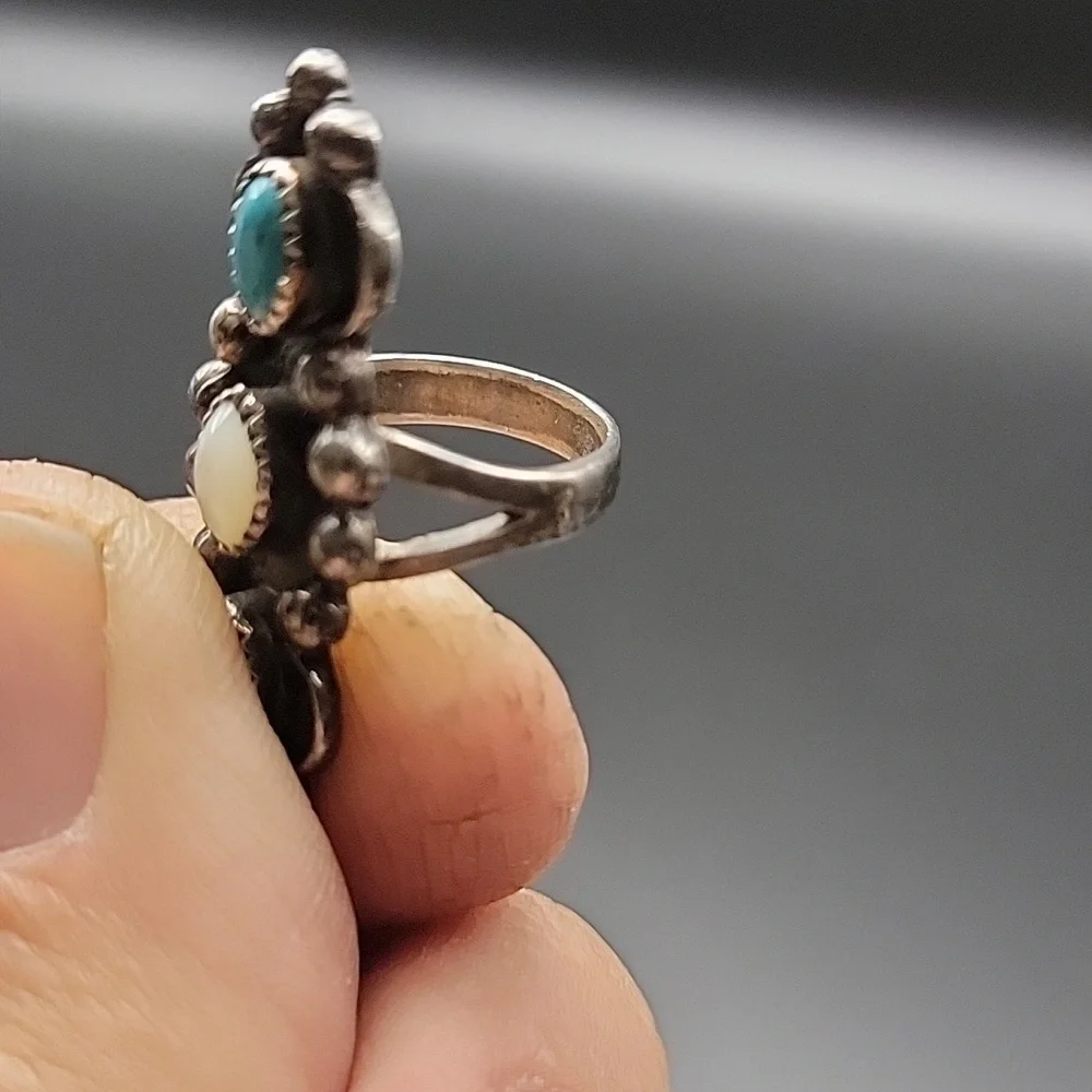 Vintage Navajo Sterling Silver Turquoise Mother Of Pearl 3-Stone Statement Ring - Picture 8 of 12